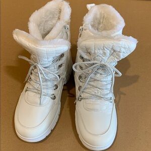 White boots with faux fur